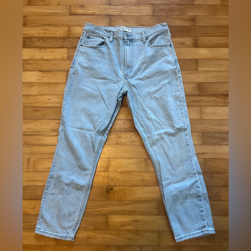 Abercrombie & Fitch The Skinny High Rise Jeans